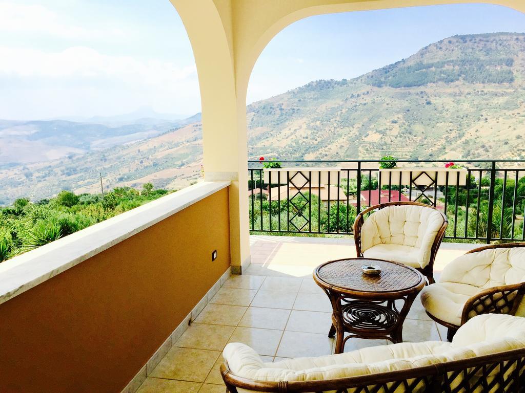 Villa Della Mimosa Alia Exteriör bild